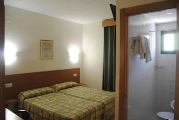 Πανσιόν Costabella